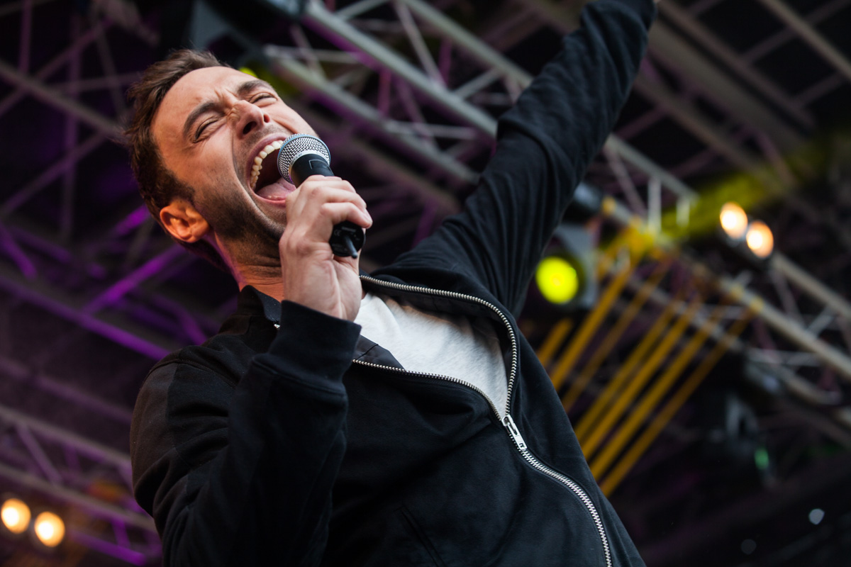 Måns Zelmerlöw uppträdde på Stortorget under måndagskvällen och takade alla sina Lundafans. Foto: Saga Sandin