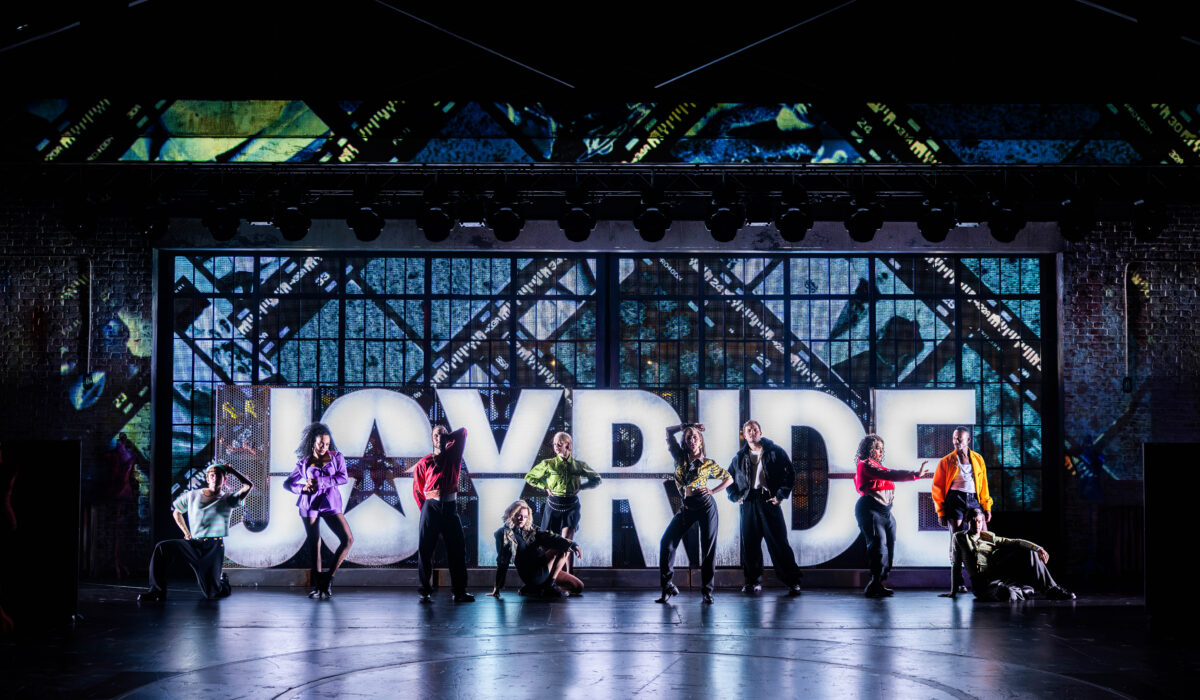 Joyride är en trevlig åktur som aldrig kraschar in i det oväntade